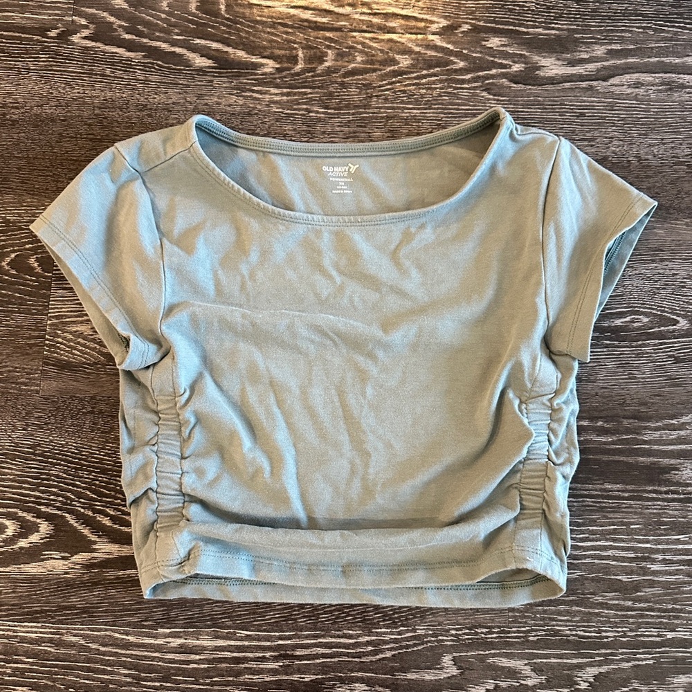 Old Navy Workout Crop Top